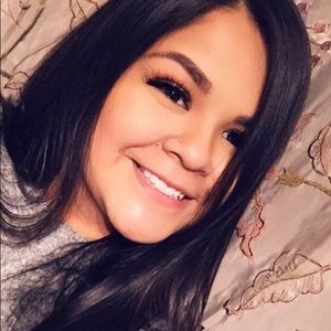 Meet your Posher, Cristina